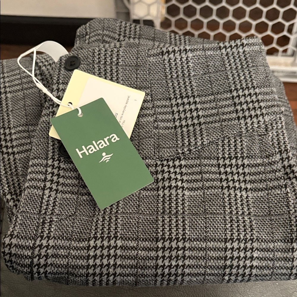 HALARA Black and White Checkered Pants